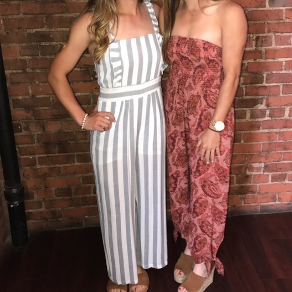 Striped Linen Jumpsuit - Picture 4 of 5